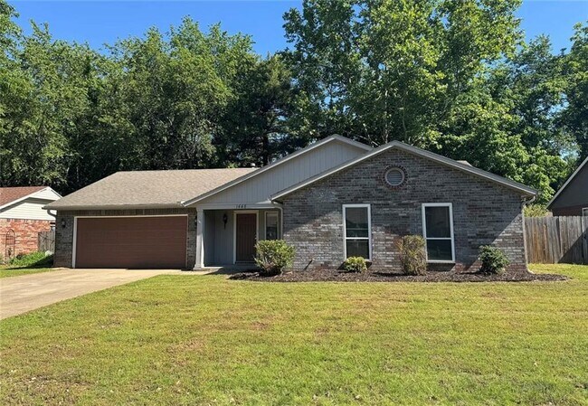 property at 1448 E Briarcliff St