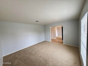 646 N Cobblestone St in Gilbert, AZ - Building Photo - Building Photo