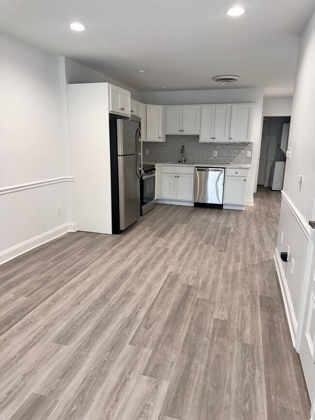 property at 1513 W Passyunk Ave