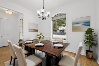 1607 Chelsea Ln in Austin, TX - Building Photo - Building Photo