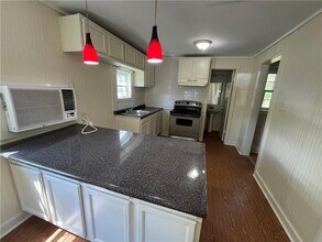 2804 Emogene St in Mobile, AL - Building Photo - Building Photo