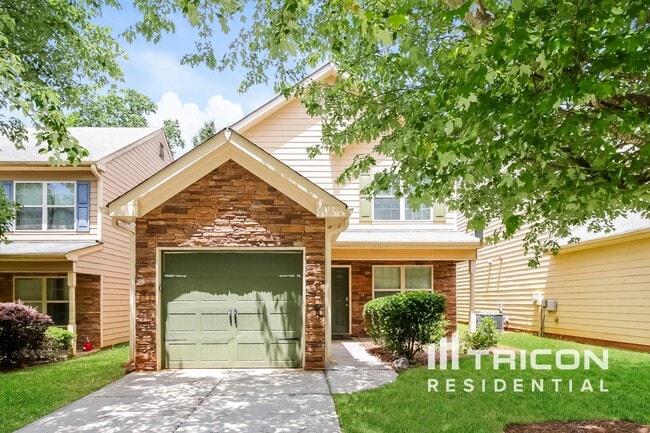 property at 1043 Wedgewood Ct NE