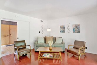 309 Indian Creek Dr E in Mobile, AL - Building Photo - Building Photo