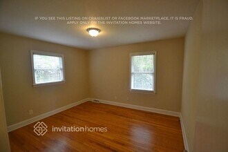 1142 Eastview Dr in Charlotte, NC - Building Photo - Building Photo