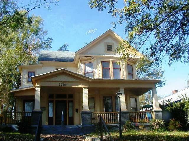 property at 1005 N Buchanan Blvd
