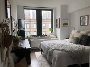 2 S End Ave in New York, NY - Building Photo - Building Photo