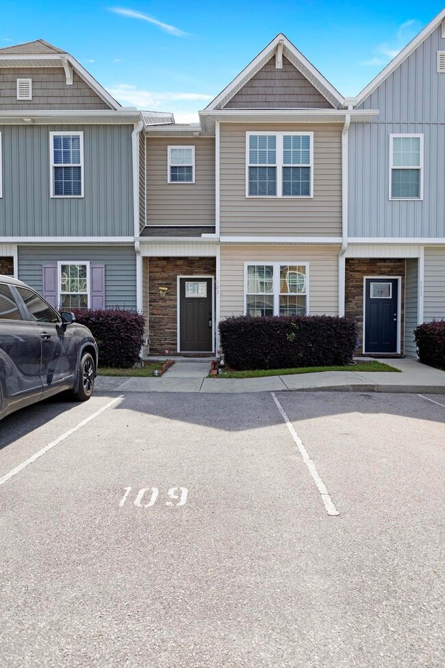 property at 109 Beacon Woods Dr