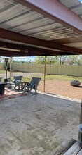 1750 Co Rd 452 in Taylor, TX - Building Photo - Building Photo