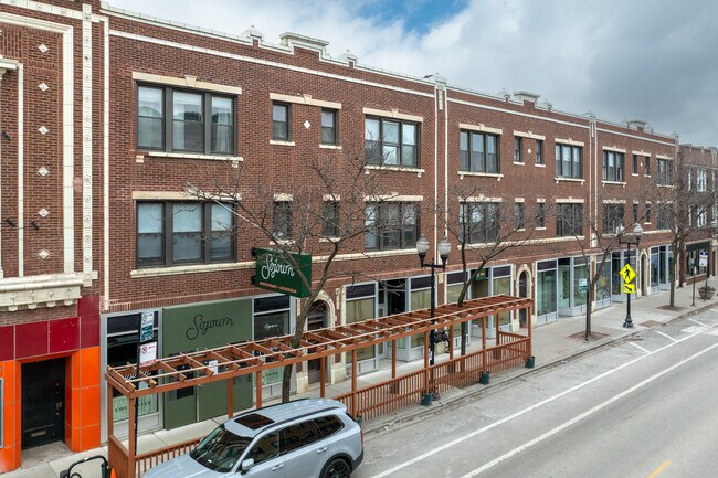 4620-4636 N Lincoln Ave