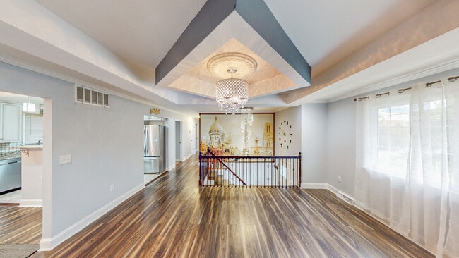 property at 5512 Hamilton Ave