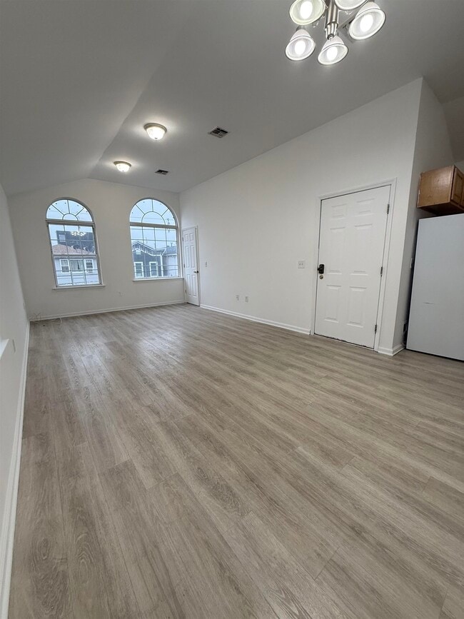 36 Jewett Ave in Jersey City, NJ - Building Photo - Building Photo