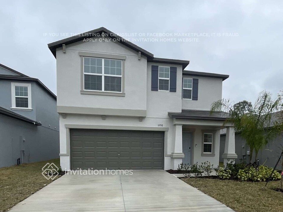 11958 Lavender Loop in Spring Hill, FL - Building Photo