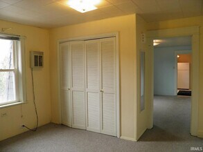 420 1/2 W 2nd Street Unit 2W in Bloomington, IN - Foto de edificio - Building Photo