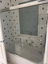 1320 Sun Dial Dr in Tustin, CA - Building Photo