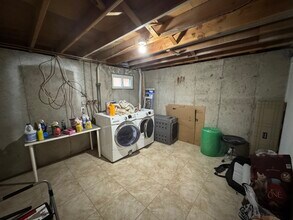 946 Hutchinson Dr in Colorado Springs, CO - Building Photo - Building Photo