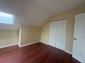 156 Warner St, Unit 156 in Hamden, CT - Building Photo - Building Photo
