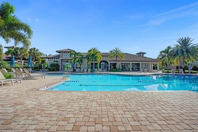 4764 Eucalyptus Dr in Hollywood, FL - Building Photo - Building Photo