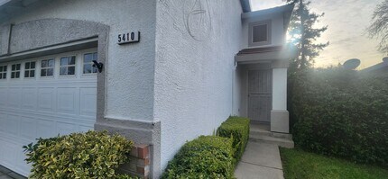 5410 Silver Poplar Ln in Elk Grove, CA - Building Photo - Building Photo