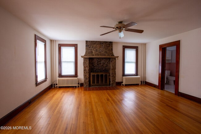 13 1st St in Rumson, NJ - Building Photo - Building Photo