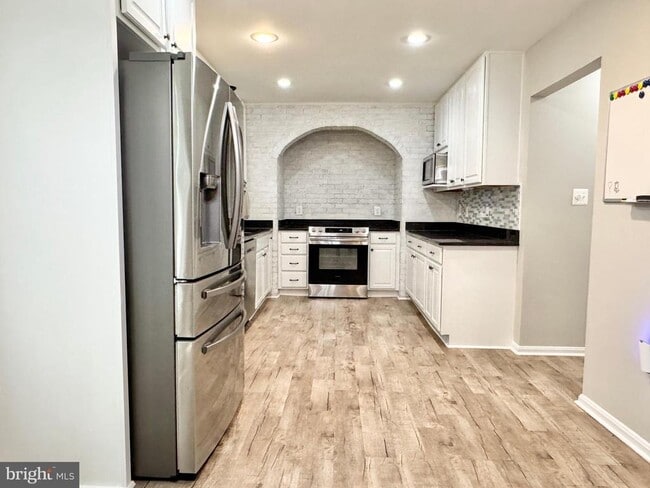 15793 Moncure Dr in Montclair, VA - Building Photo - Building Photo