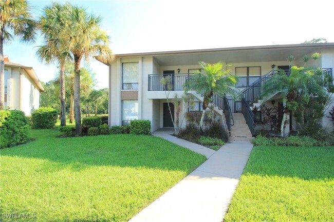 1203 Commonwealth Cir in Naples, FL - Building Photo - Building Photo