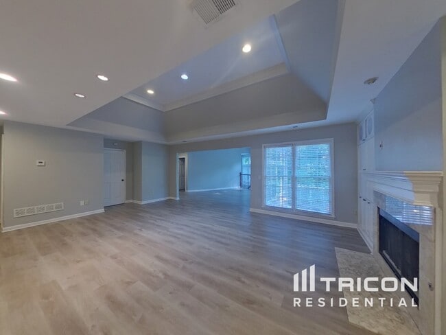 3701 Mabry Rd in Roswell, GA - Building Photo - Building Photo