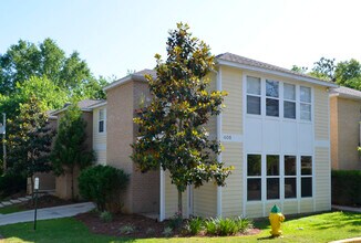 385 Rent in Tallahassee, FL - Foto de edificio - Building Photo