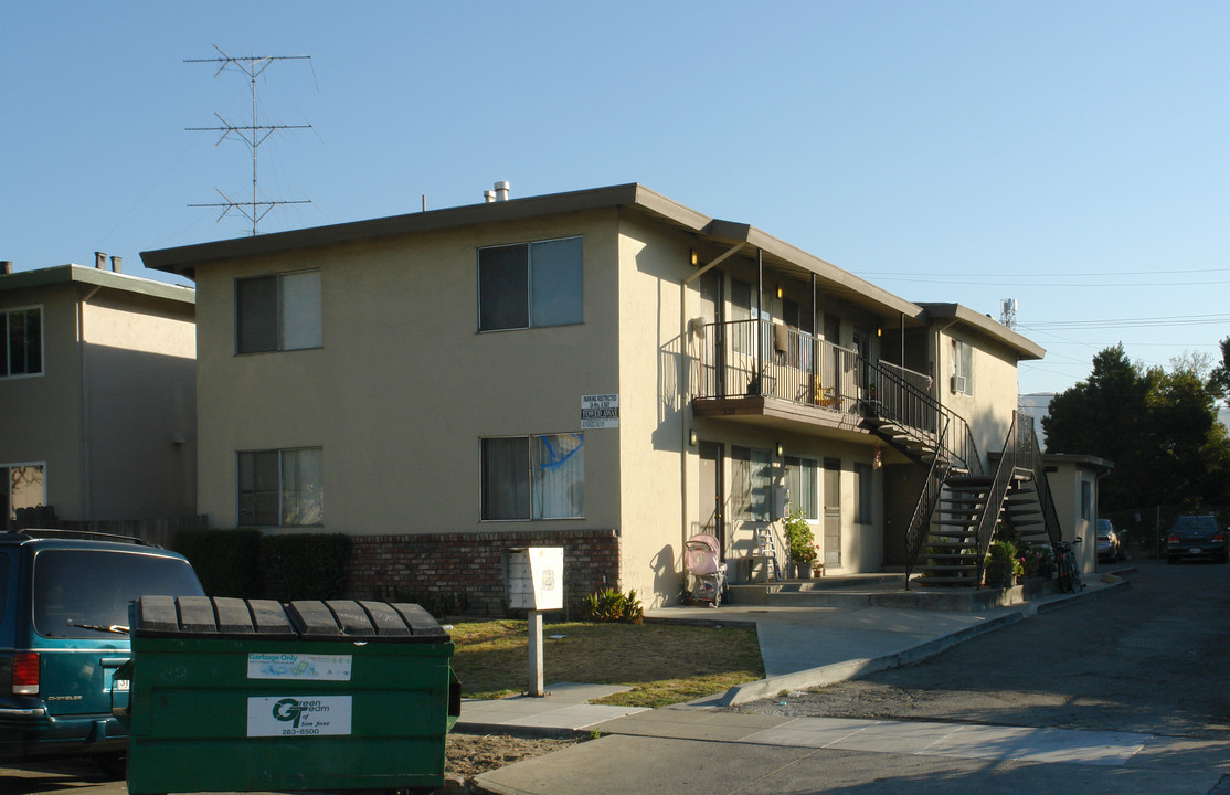 220 Pamela Ave in San Jose, CA - Building Photo