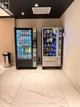 11 Brunel Ct in Toronto, ON - Building Photo - Building Photo