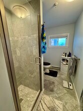 5 Duston Ave, Unit C in Hampton, NH - Foto de edificio - Building Photo