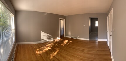 1149 Deerfield Rd, Unit A in Deerfield, IL - Building Photo - Building Photo