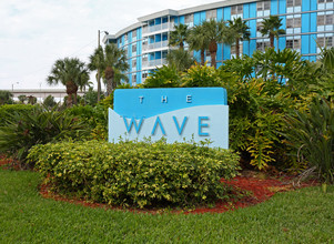 The Wave Condos in St. Petersburg, FL - Building Photo - Building Photo