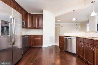 15110 Heather Mill Ln in Haymarket, VA - Building Photo - Building Photo