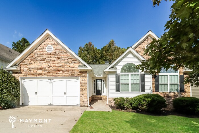 109 E Skyline View in Dallas, GA - Building Photo