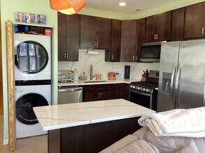 3906 W Belmont Ave, Unit 4 in Chicago, IL - Foto de edificio - Building Photo