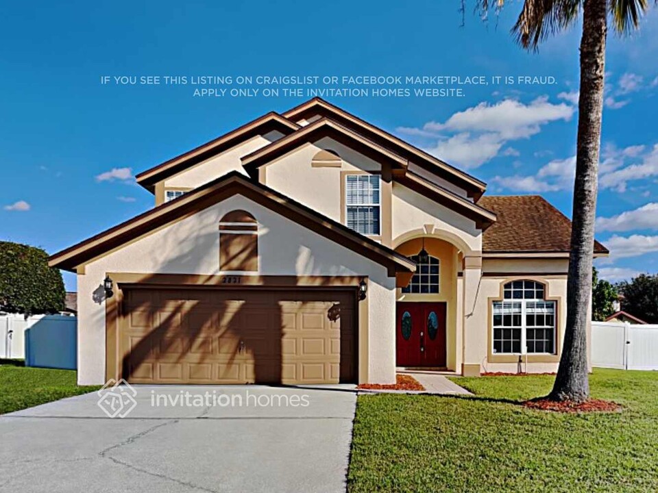 2821 Berkshire Cir in Kissimmee, FL - Building Photo