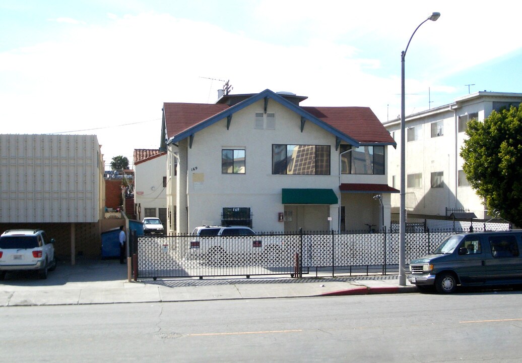 169 S Oxford Ave in Los Angeles, CA - Building Photo