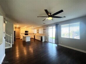 6316 Silver Edge St in North Las Vegas, NV - Building Photo - Building Photo