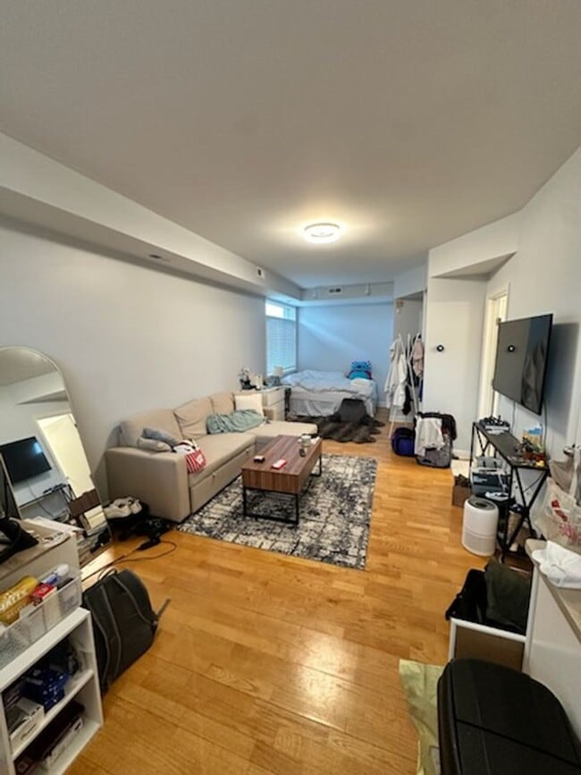 680 N Green St in Chicago, IL - Building Photo - Building Photo