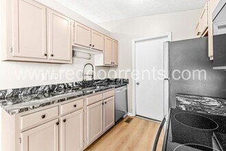 5904 Beau Jardin Dr in Indianapolis, IN - Building Photo - Building Photo