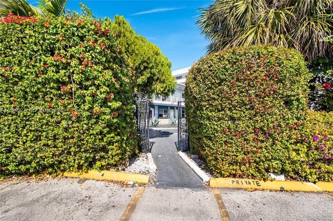 7271 Gary Ave in Miami Beach, FL - Foto de edificio - Building Photo