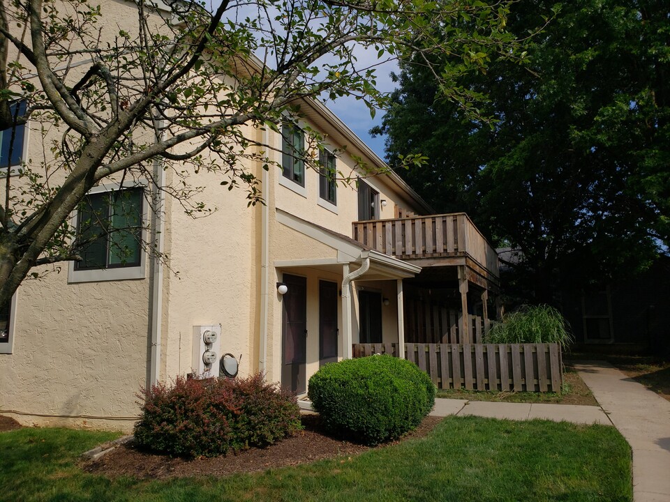 46 Ash Stoker Ln in Horsham, PA - Building Photo