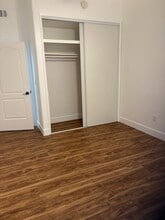 14213 Hubbard St in Sylmar, CA - Foto de edificio - Building Photo