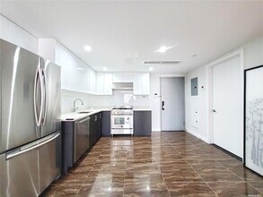 158-15 Union Tpke-Unit -310N in Queens, NY - Building Photo - Building Photo