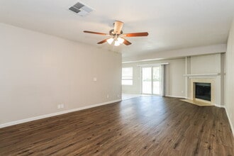 23837 N 40th Dr in Glendale, AZ - Building Photo - Building Photo