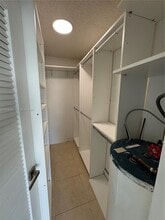 145 SE 25th Rd, Unit 601 in Miami, FL - Foto de edificio - Building Photo