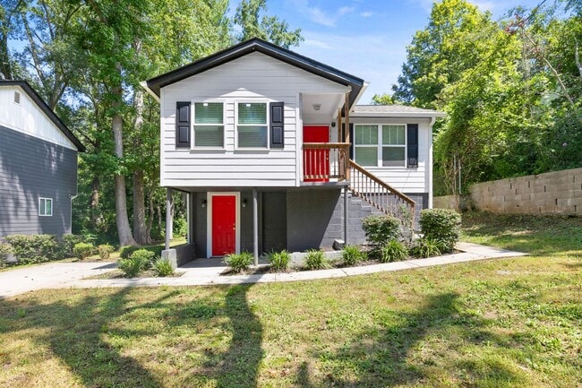 2343 Carver Dr NW in Atlanta, GA - Building Photo - Building Photo