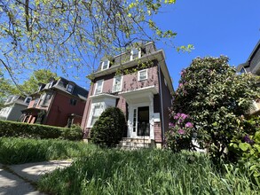 61 Walden St, Unit 1R in Cambridge, MA - Foto de edificio - Building Photo