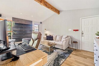 5602 Woodrow Ave in Austin, TX - Building Photo - Building Photo