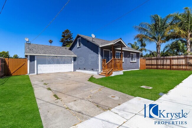 property at 228 Donaldson Way E